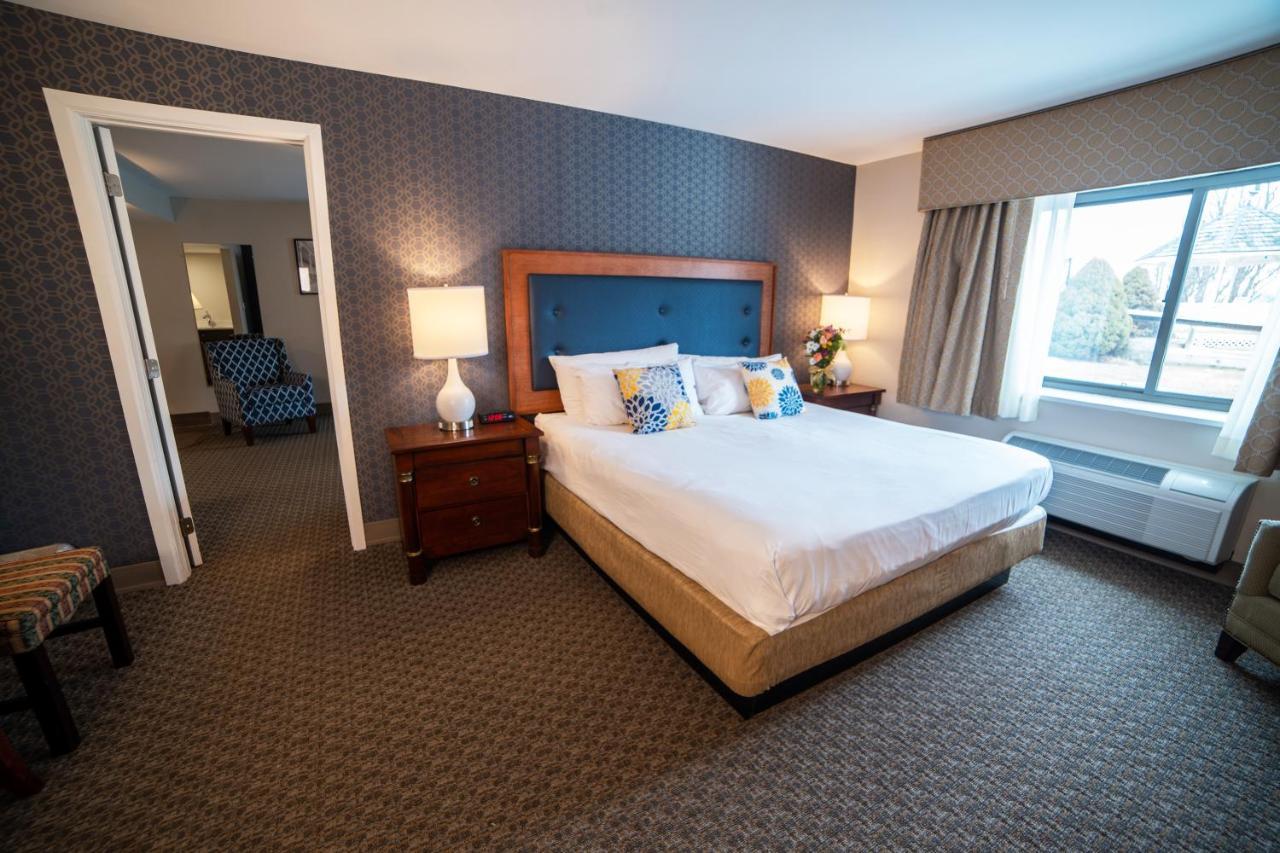 Fort William Henry Hotel Озеро Джордж Экстерьер фото