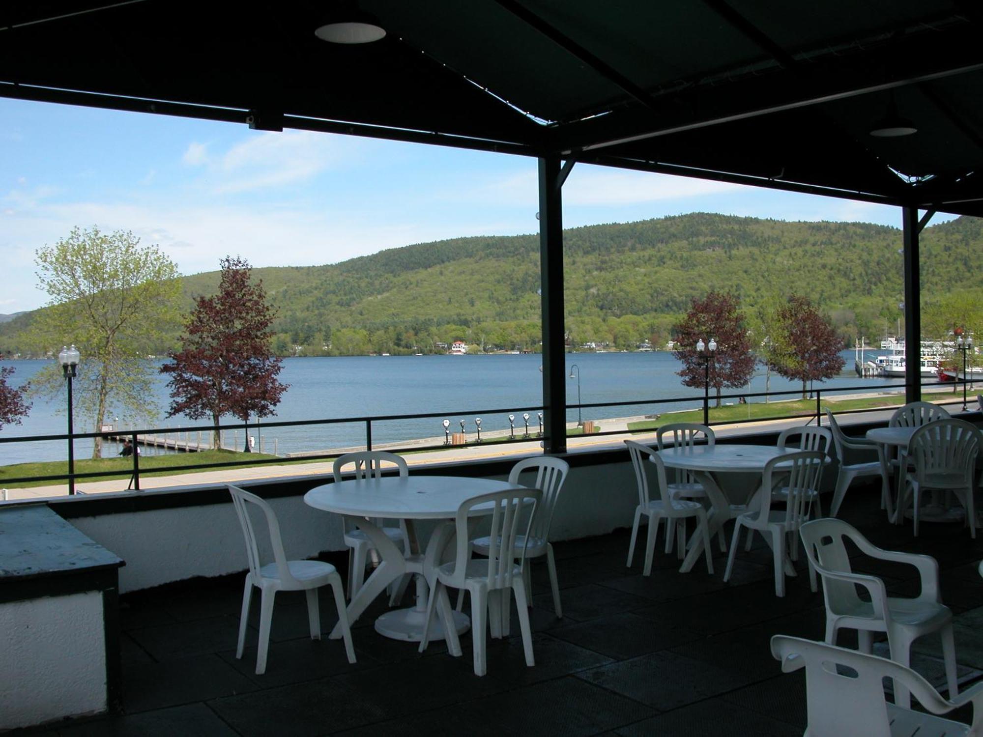 Fort William Henry Hotel Озеро Джордж Экстерьер фото