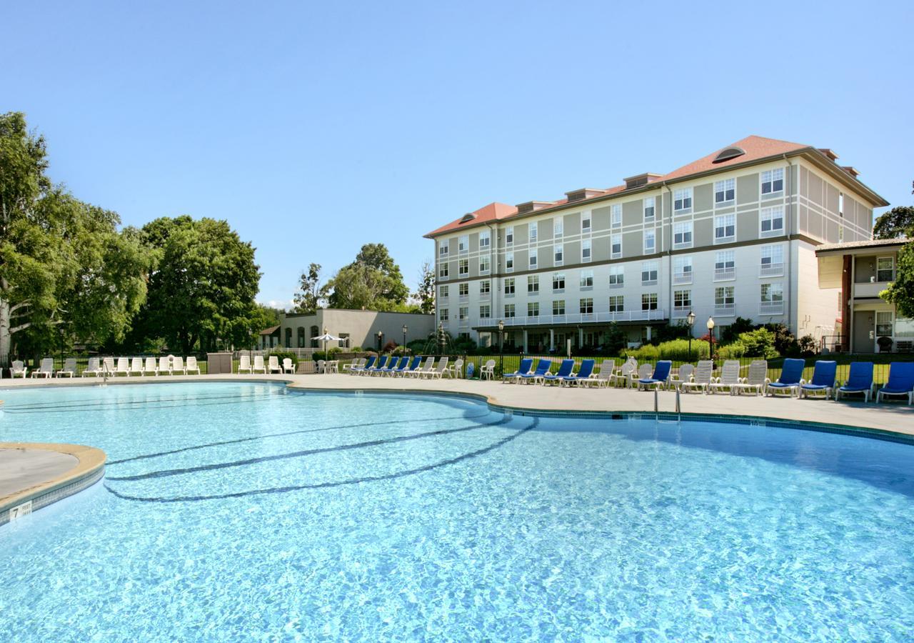 Fort William Henry Hotel Озеро Джордж Экстерьер фото